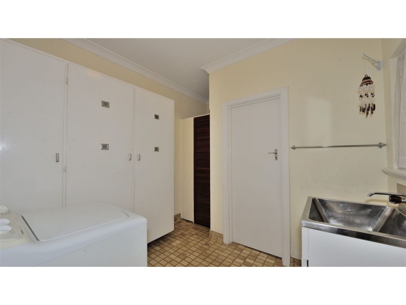 7 Vaux Street, Rockingham WA 6168