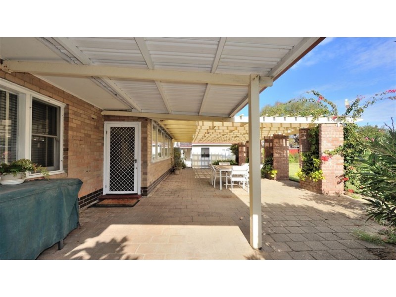 7 Vaux Street, Rockingham WA 6168