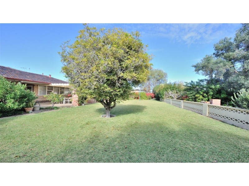 7 Vaux Street, Rockingham WA 6168