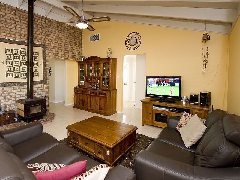 46 Tangadee Road, Golden Bay WA 6174