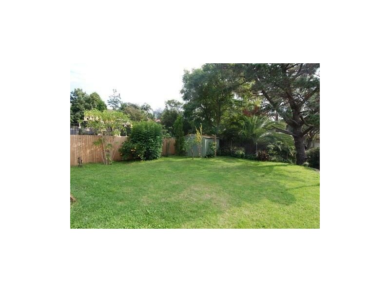 7 Chesterfield Rd, Epping NSW 2121
