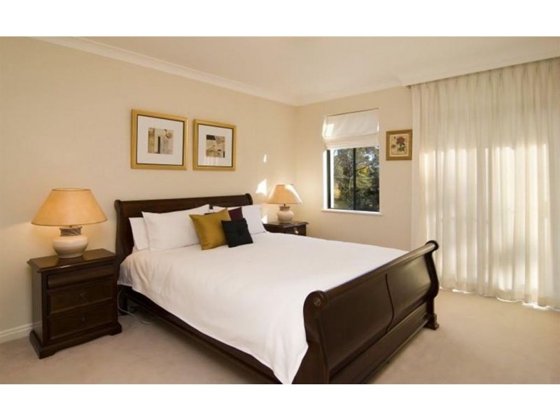 10 Freeman Road *** SOLD in 7 Days !! ***, Chatswood NSW 2067