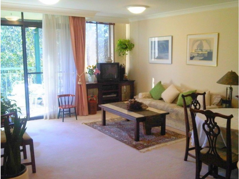 10 Freeman Road *** SOLD in 7 Days !! ***, Chatswood NSW 2067