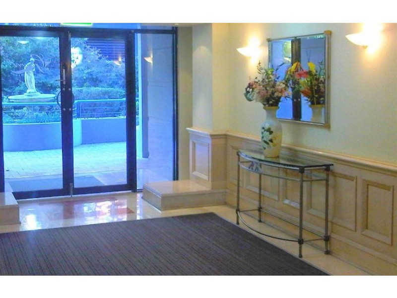 10 Freeman Road *** SOLD in 7 Days !! ***, Chatswood NSW 2067