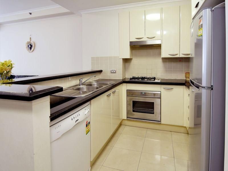 8/1 Katherine st, Chatswood NSW 2067