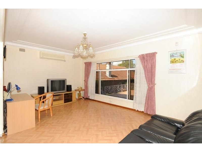 135 Ryedale, Denistone NSW 2114