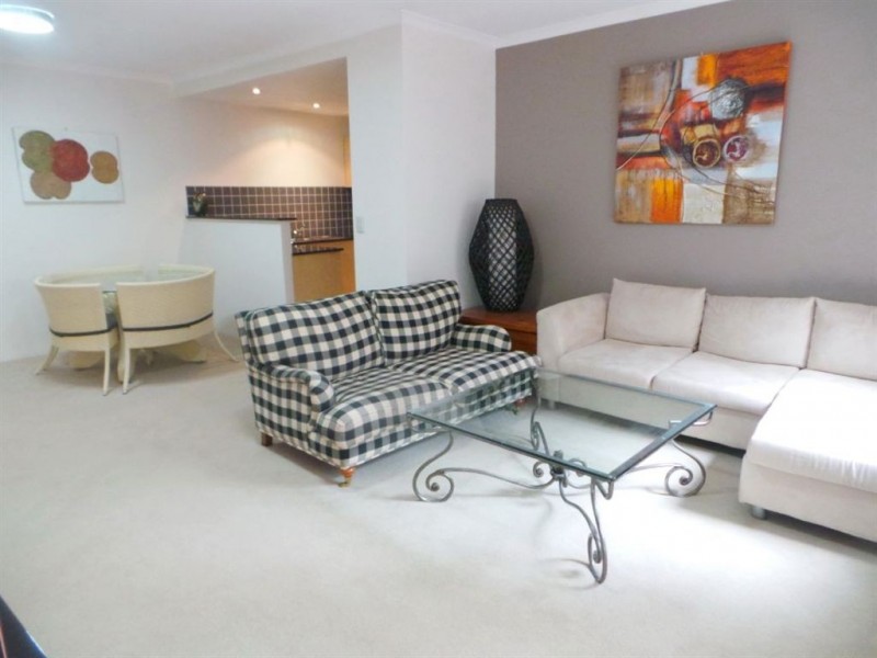 206/6-8 Freeman Rd, Chatswood NSW 2067