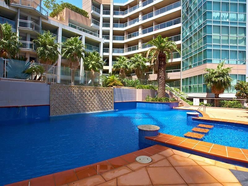 2B Help St, Chatswood NSW 2067