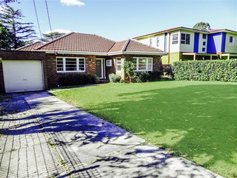 11 Warrane Rd, Roseville Chase NSW 2069