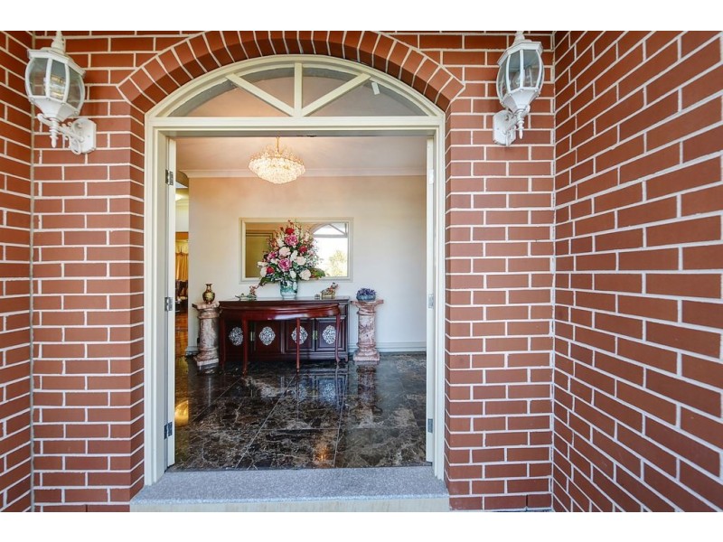 703 Pacific Hwy, Mount Kuring-gai NSW 2080