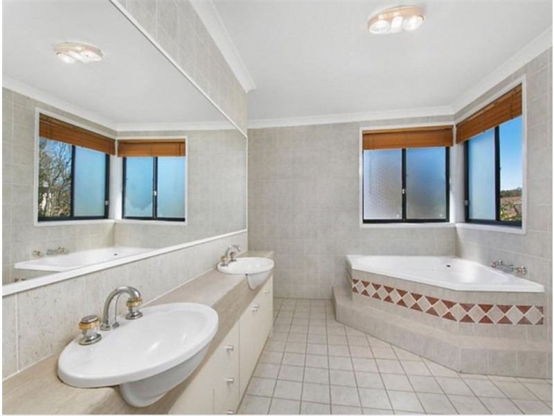 . Fullers Rd, Chatswood NSW 2067