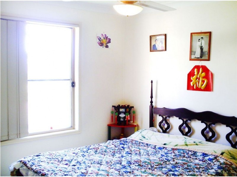 Edens Landing QLD 4207