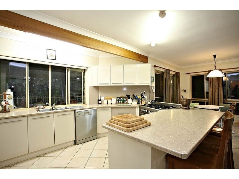 6 Sally Court, Warner QLD 4500