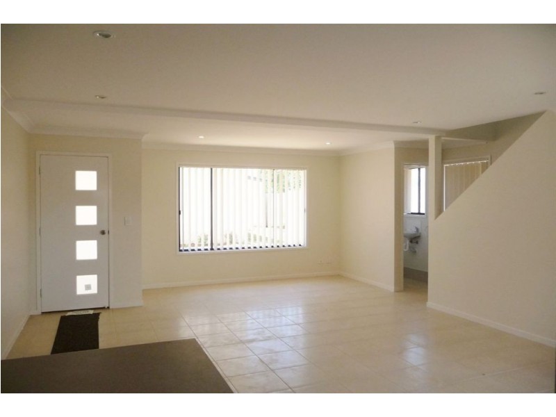 1/118 Samsonvale Rd, Strathpine QLD 4500