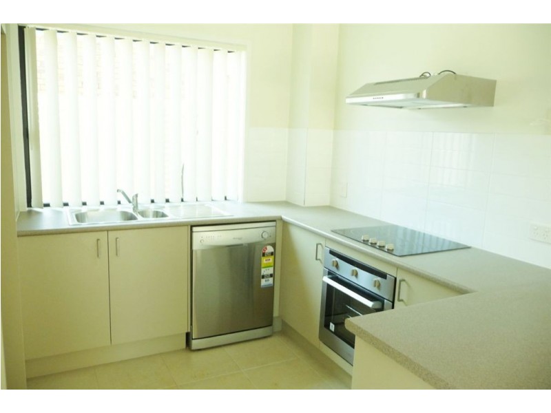 1/118 Samsonvale Rd, Strathpine QLD 4500