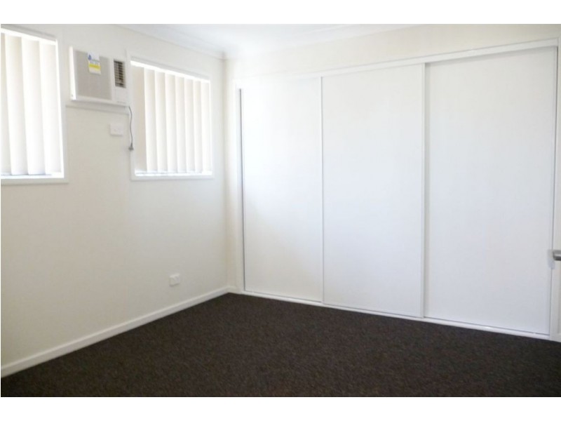 1/118 Samsonvale Rd, Strathpine QLD 4500