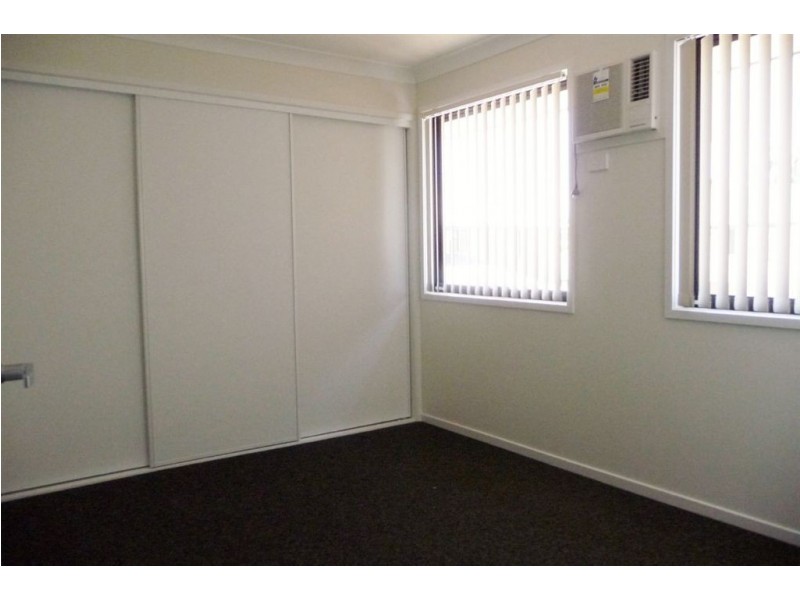 1/118 Samsonvale Rd, Strathpine QLD 4500