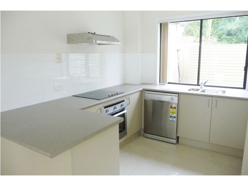 3/118 Samsonvale Rd, Strathpine QLD 4500