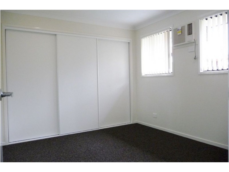 3/118 Samsonvale Rd, Strathpine QLD 4500