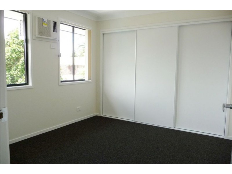 4/118 Samsonvale Rd, Strathpine QLD 4500