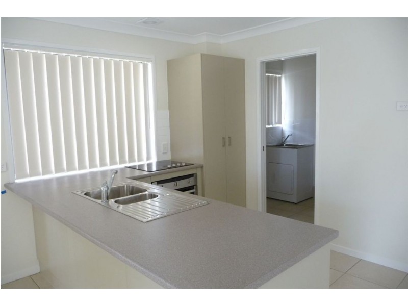 5/118 Samsonvale Rd, Strathpine QLD 4500