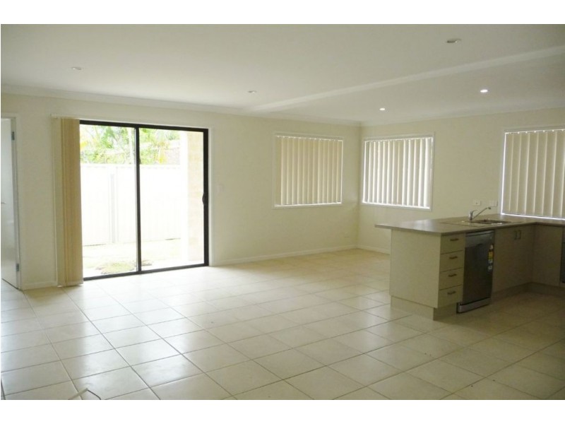 5/118 Samsonvale Rd, Strathpine QLD 4500