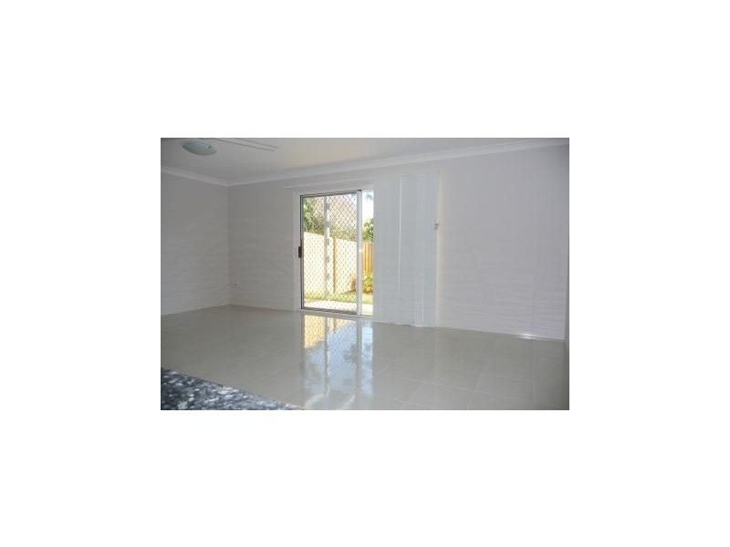 8/17 Butcher Ave, Lawnton QLD 4501