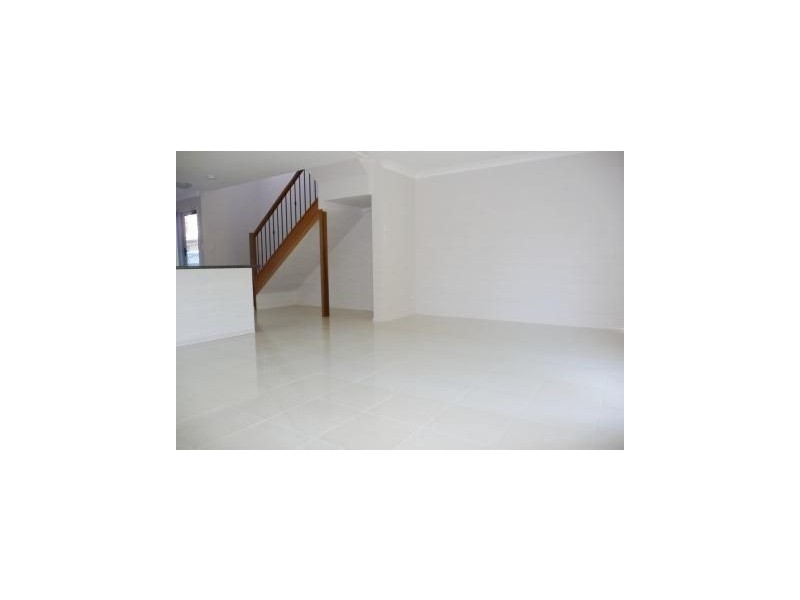 8/17 Butcher Ave, Lawnton QLD 4501