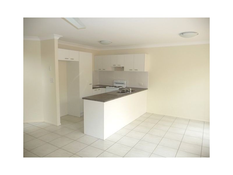 3/6 Butcher Ave, Lawnton QLD 4501