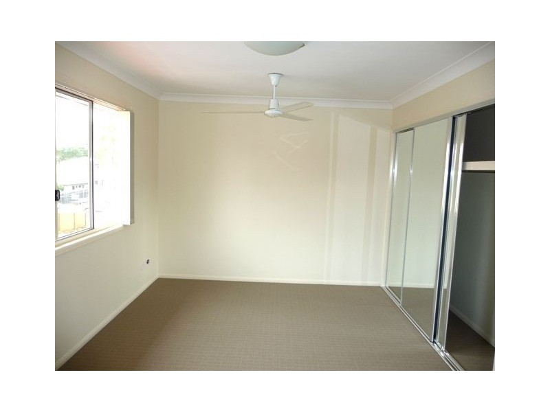 3/6 Butcher Ave, Lawnton QLD 4501