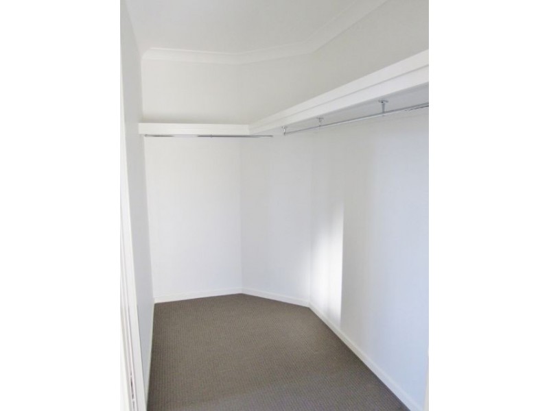 5 Cathy Way, Kallangur QLD 4503