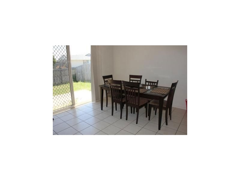 7 Lake Wivenhoe Court, Logan Reserve QLD 4133