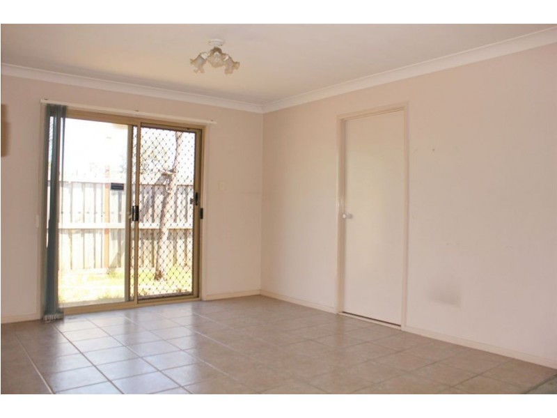 5/2 CORELLA PL, Runcorn QLD 4113