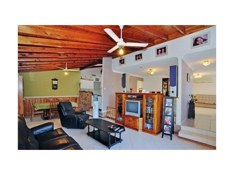 5 Cardinet crt, Petrie QLD 4502