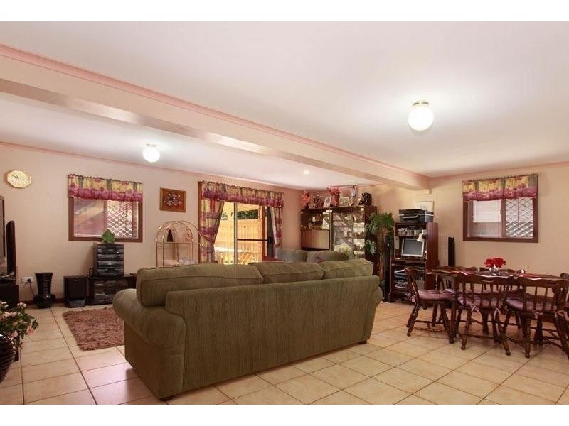 11 Walsham st, Bray Park QLD 4500