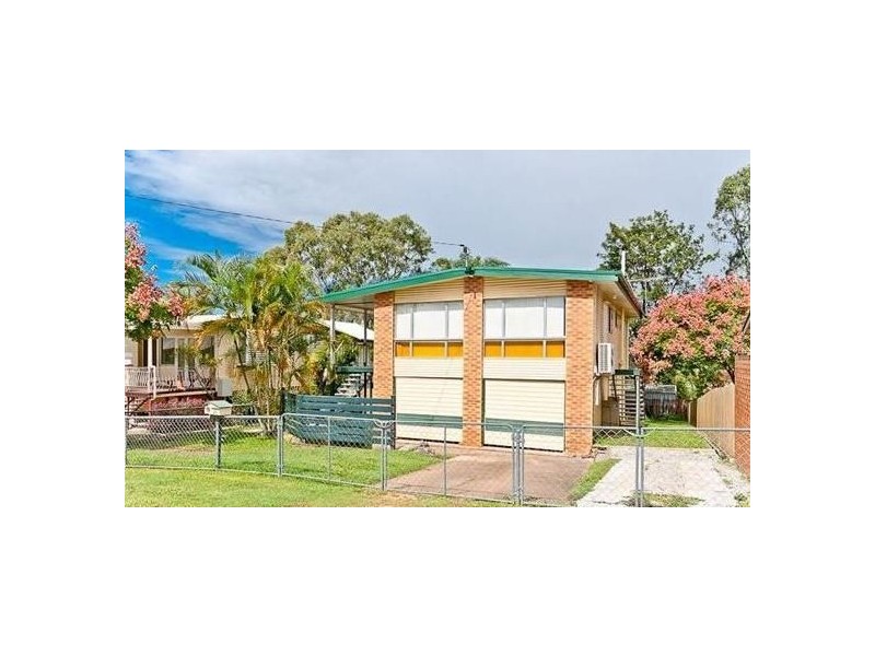 25 Hedge Street, Strathpine QLD 4500