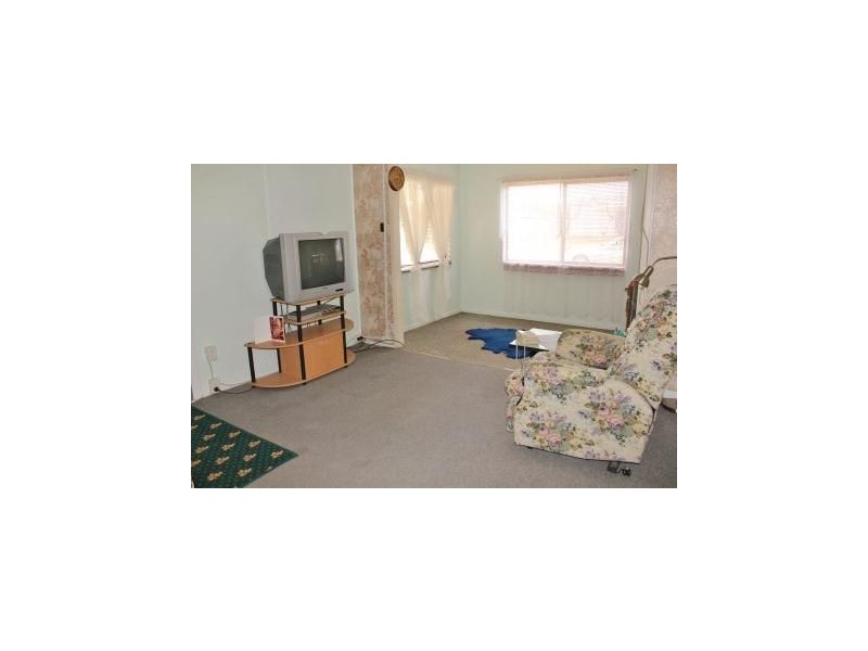 11 Second Ave, Toorbul QLD 4510