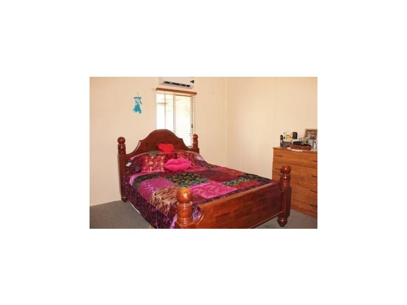 11 Second Ave, Toorbul QLD 4510