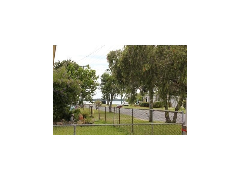 11 Second Ave, Toorbul QLD 4510