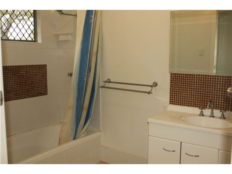 70 SOVEREIGN AV, Bray Park QLD 4500