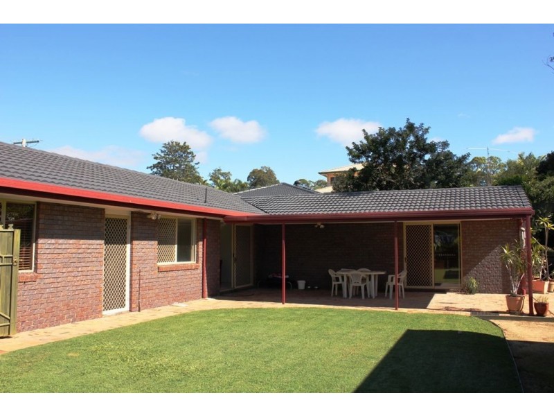 1 Burgundy crt, Petrie QLD 4502