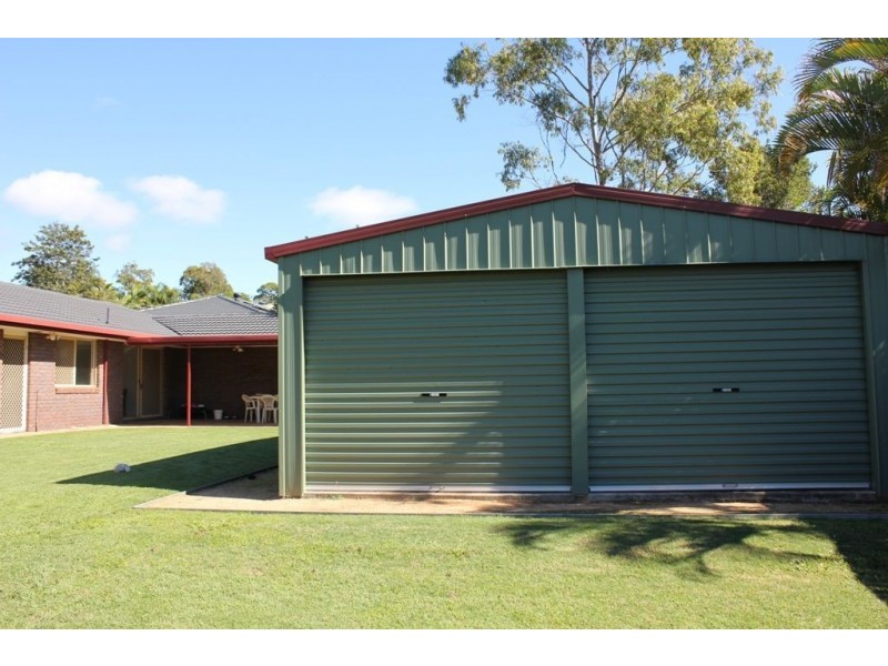 1 Burgundy crt, Petrie QLD 4502