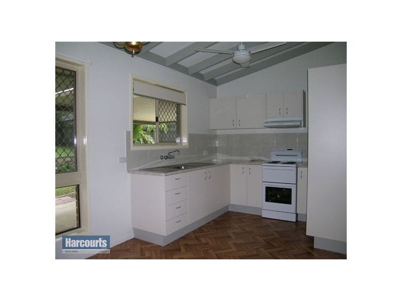 10 Minstreal St, Kallangur QLD 4503