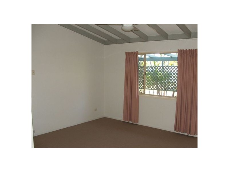 10 Minstreal St, Kallangur QLD 4503