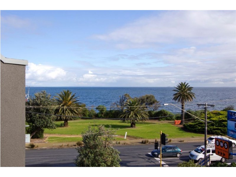 3/96 Station, Sandringham VIC 3191