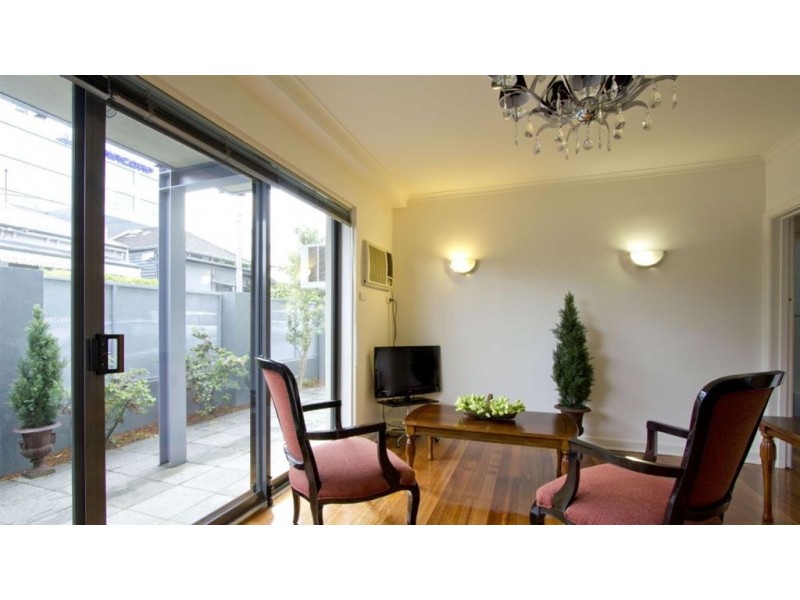 2/7 Ross Street, Elsternwick VIC 3185