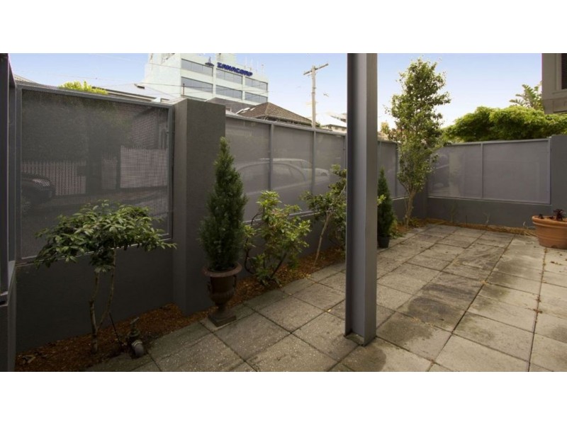 2/7 Ross Street, Elsternwick VIC 3185