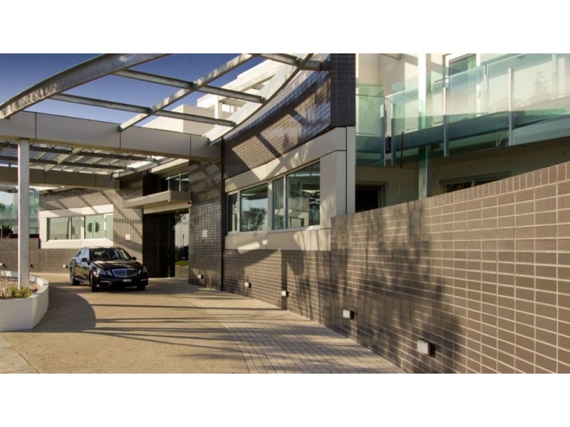 15 Beach Road, Hampton VIC 3188