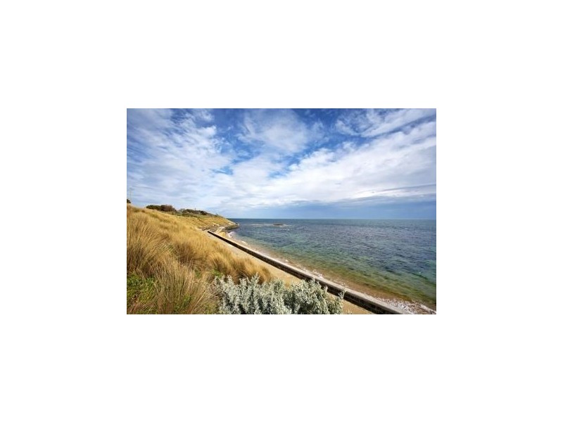 Rear/326 Beach Road, Black Rock VIC 3193