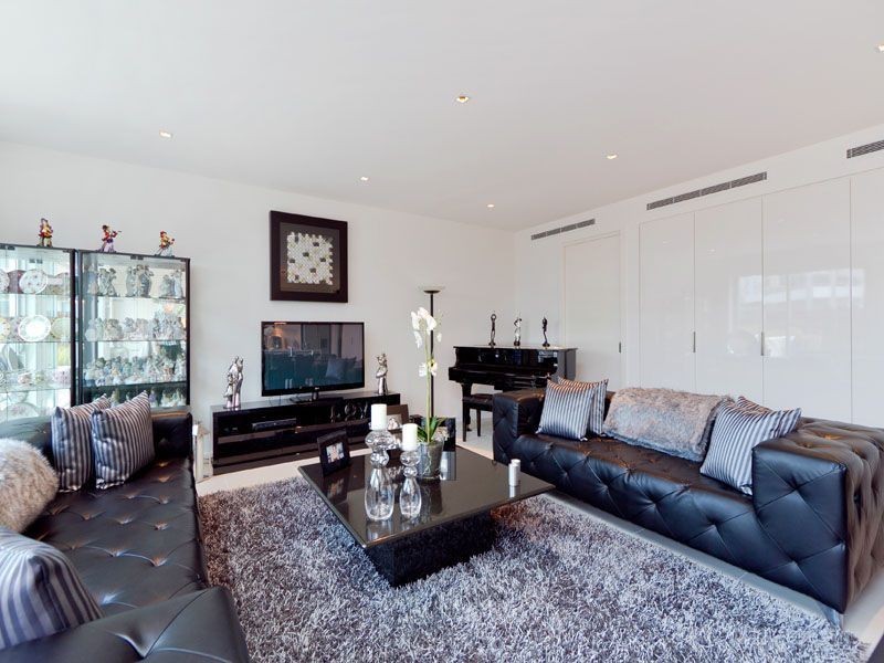 31/15 Beach Road, Hampton VIC 3188